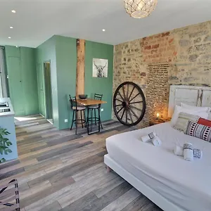 appartement-centre-ville-avec-terrasse-rustique.inbrittany.com/